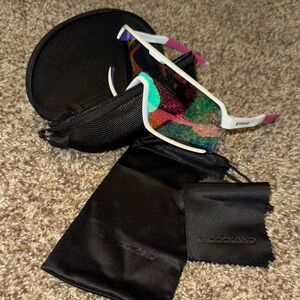 Odoland women’s/girls cycling or ski sunglasses - NWOT, incl accessories